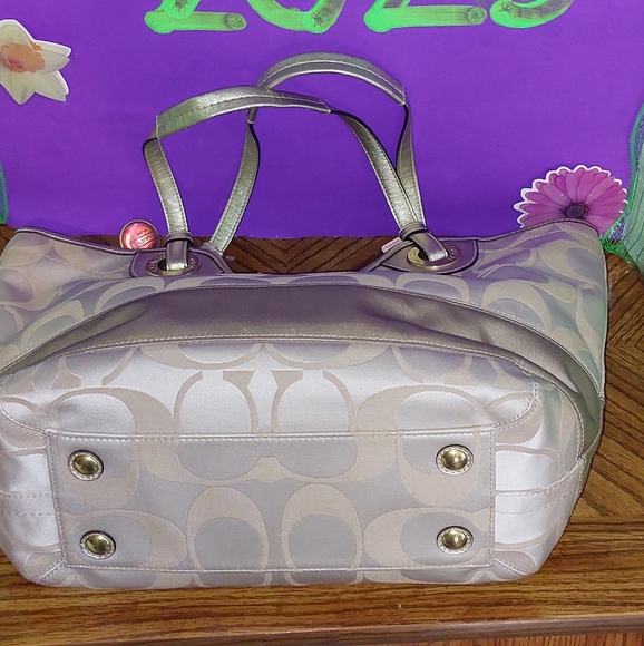 Like New Signature Coach Tan and Pink Purse - Picture 4 of 13